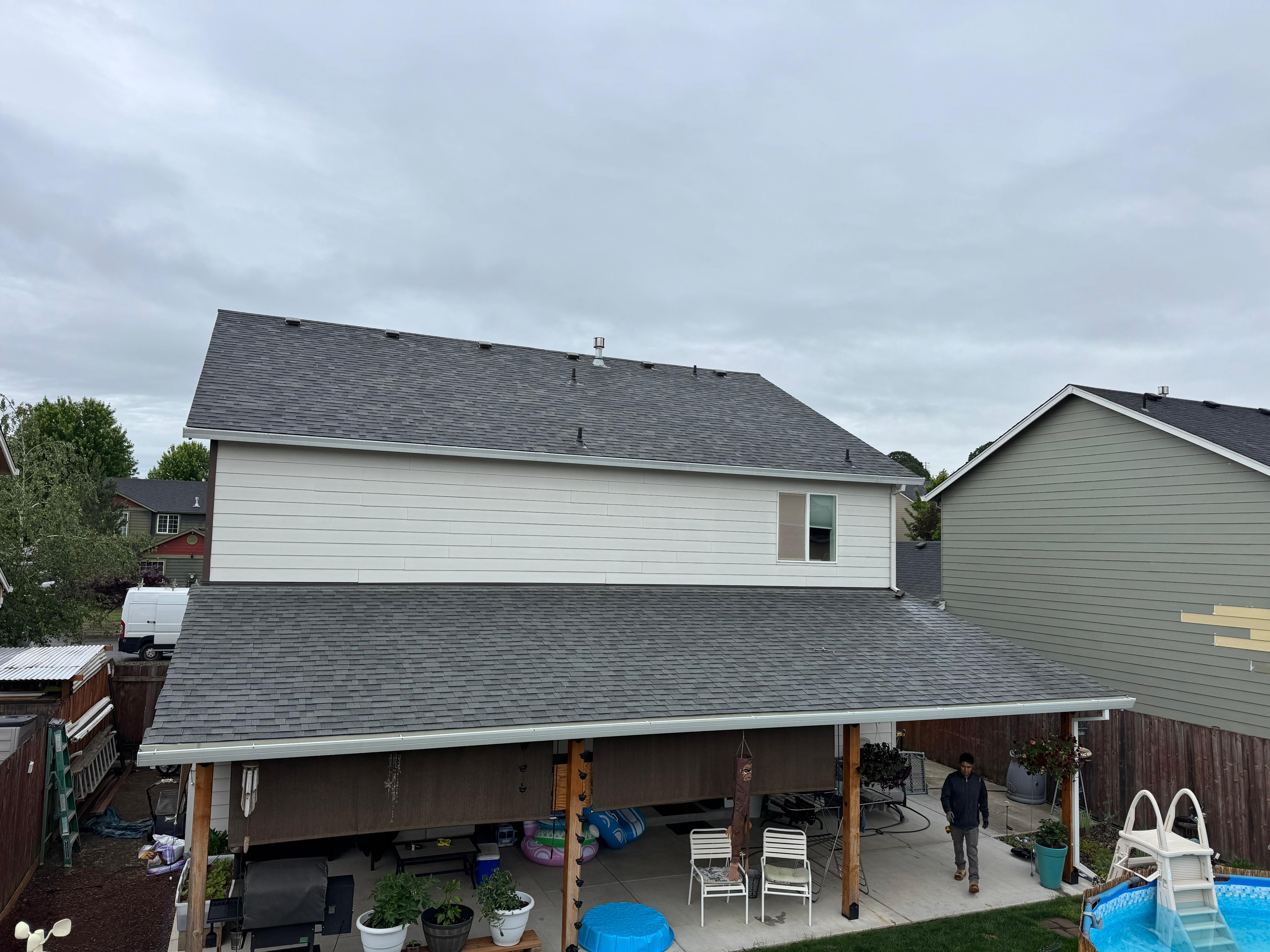 J & R Roofing & Construction LLC