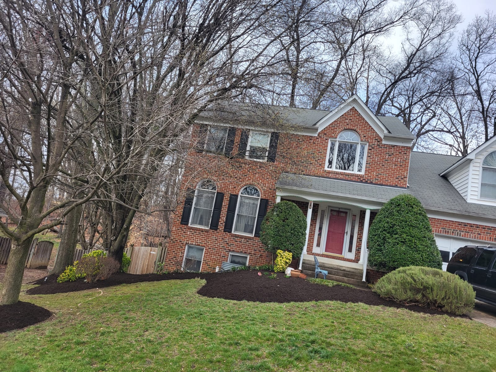Perez' Lawn Care Services LLC work 1
