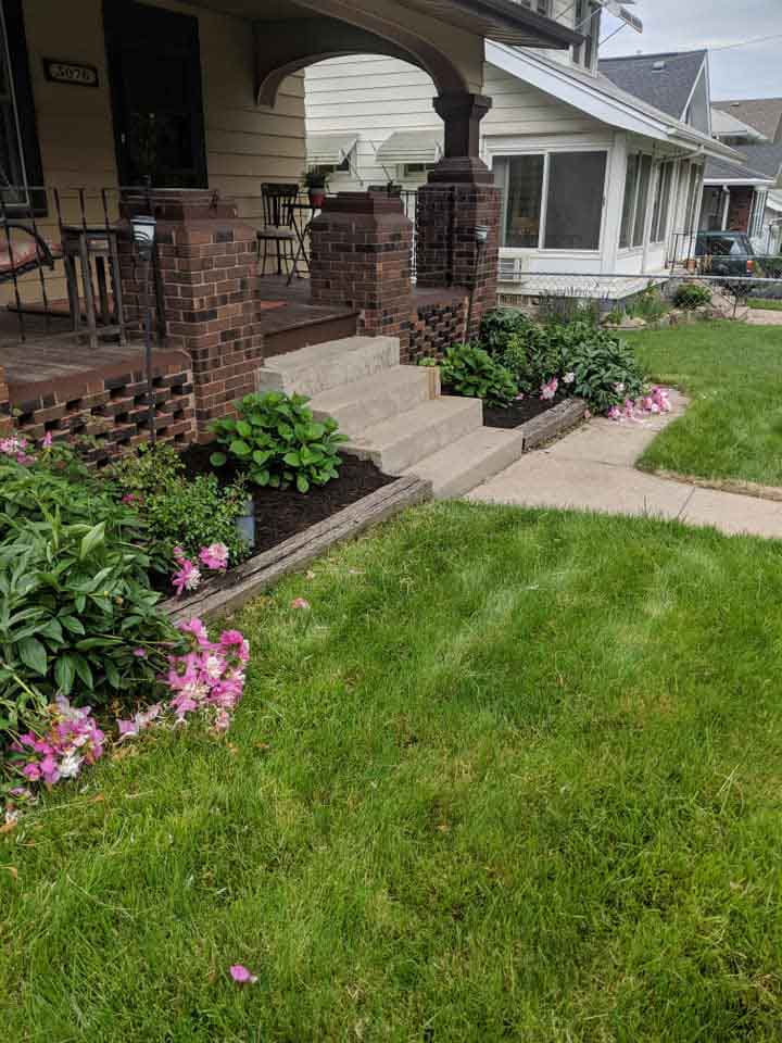 Landscape Maintenance And Installation background