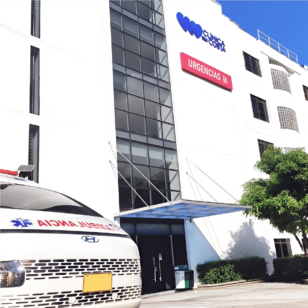 Fachada de la Clínica de la Costa