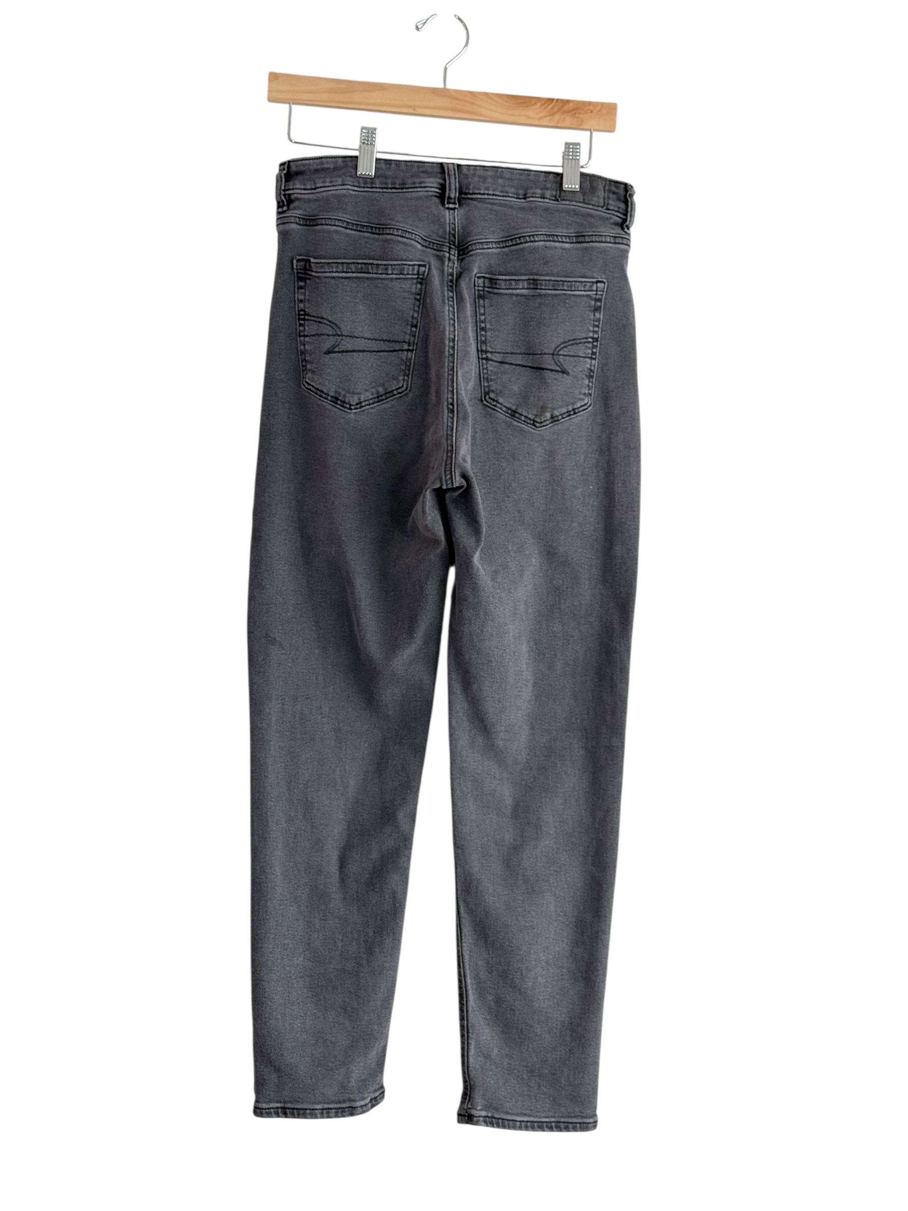 American Eagle Mom Reg Leg Mid Rise Jeans thumbnail 3