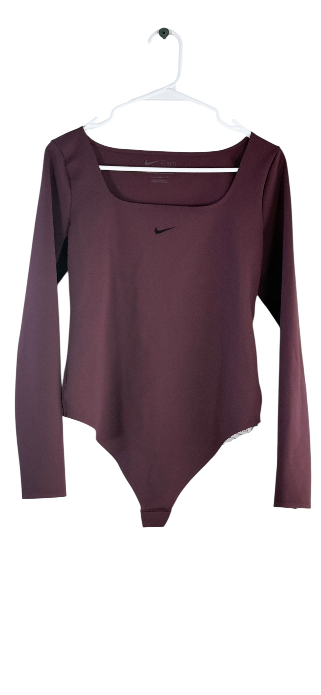 Nike Women's Form Long-Sleeve Bodysuit. thumbnail 3