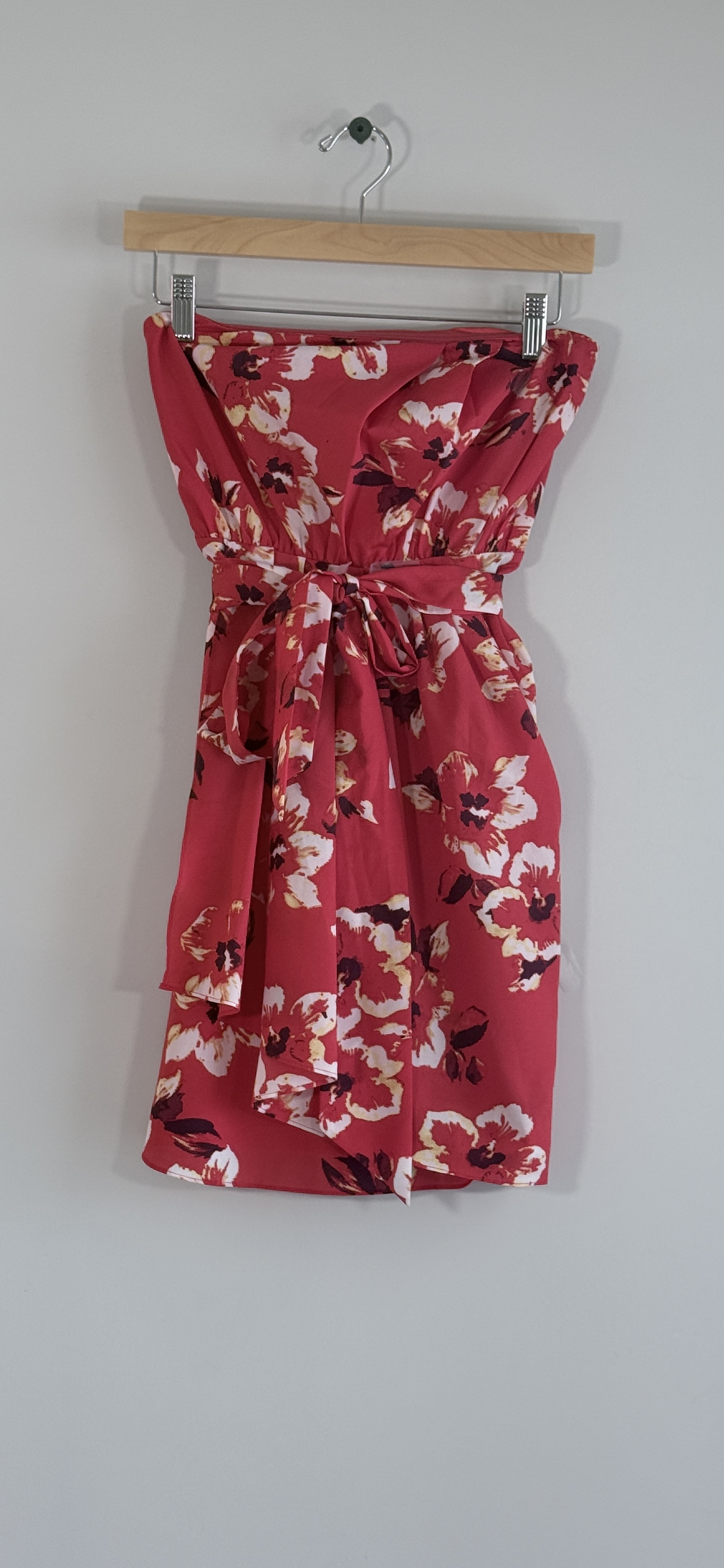 Express - Hibiscus Floral Prints Strapless Mini Dress thumbnail 2