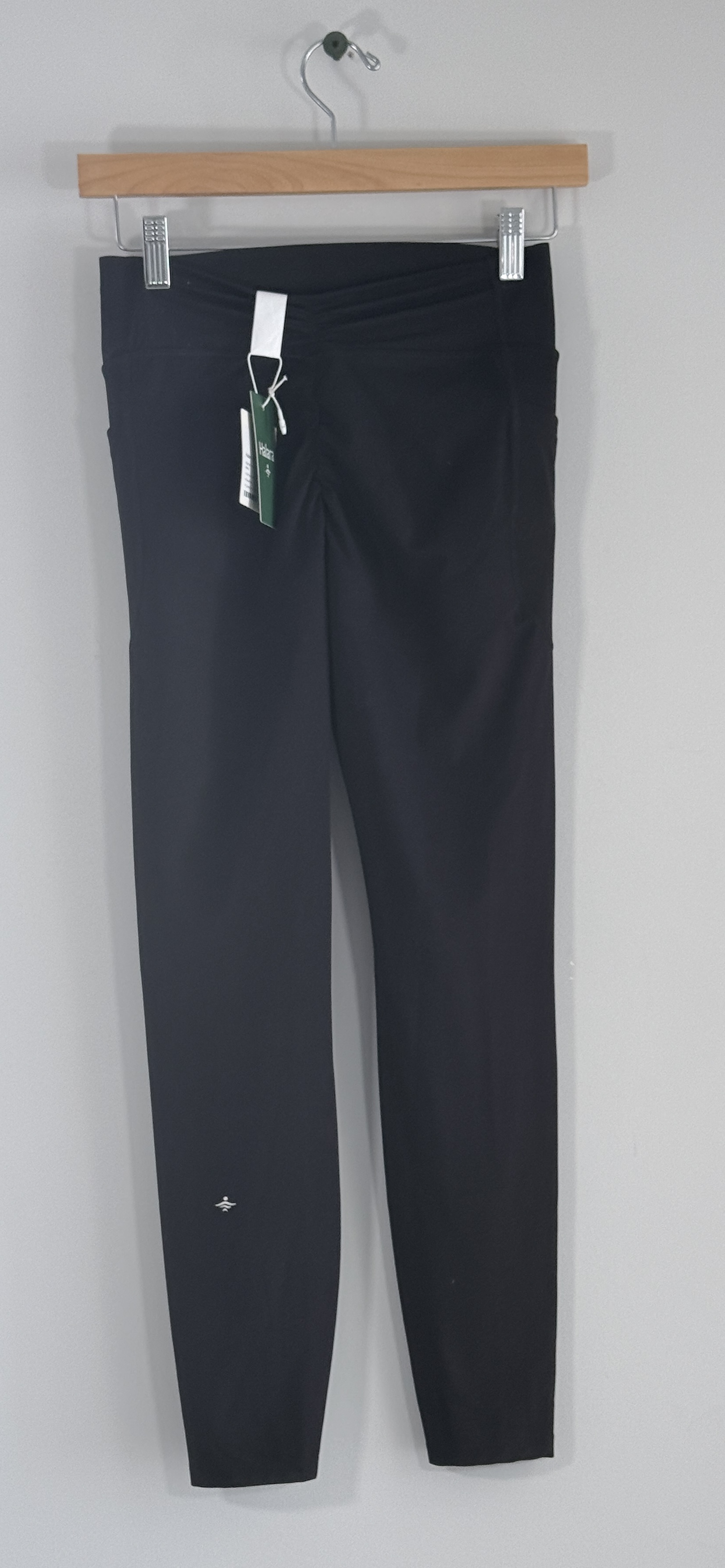 Halara SoCinched leggings. thumbnail 3