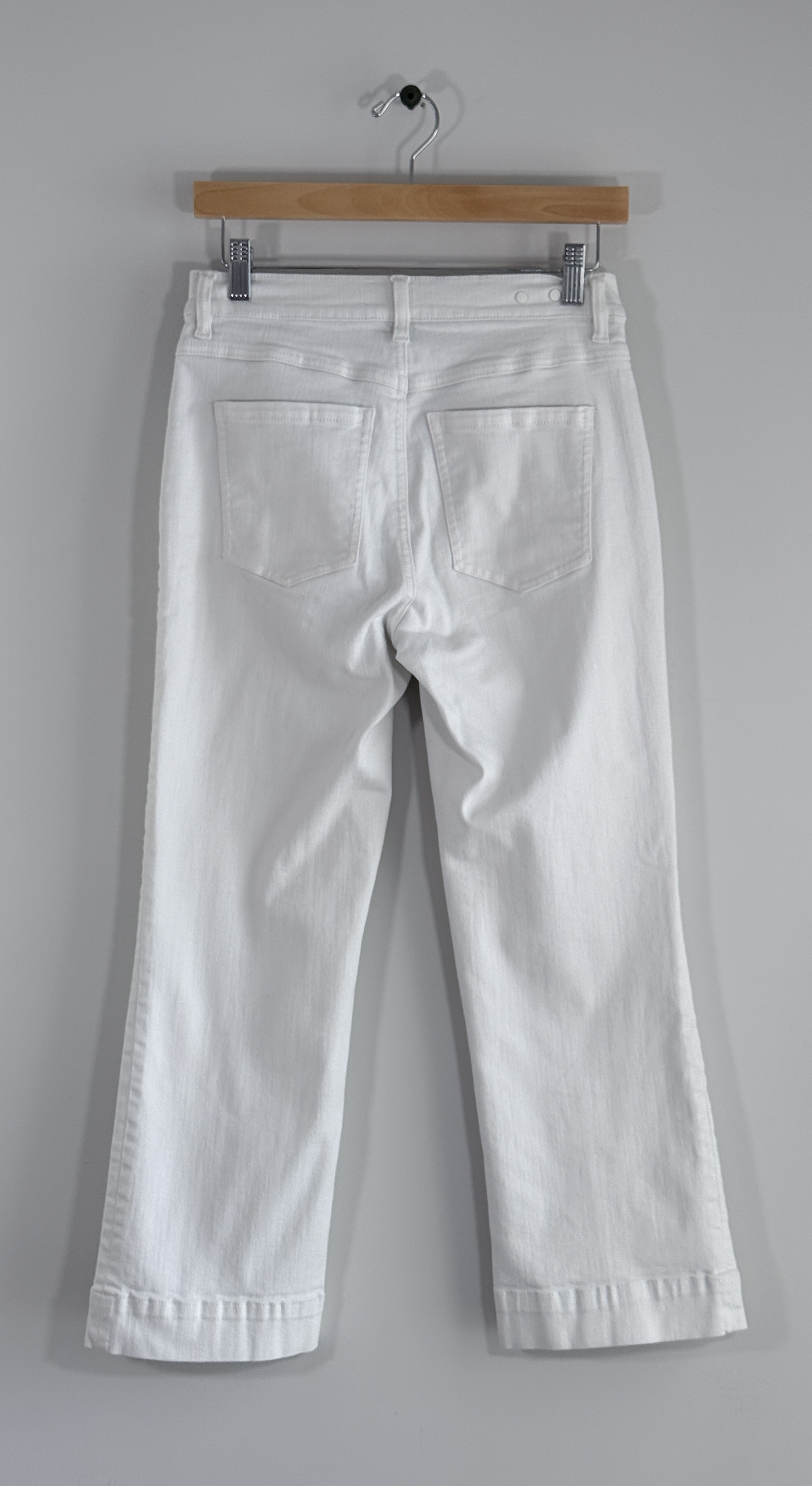 Cabi Palm Beach Crop Jeans thumbnail 3