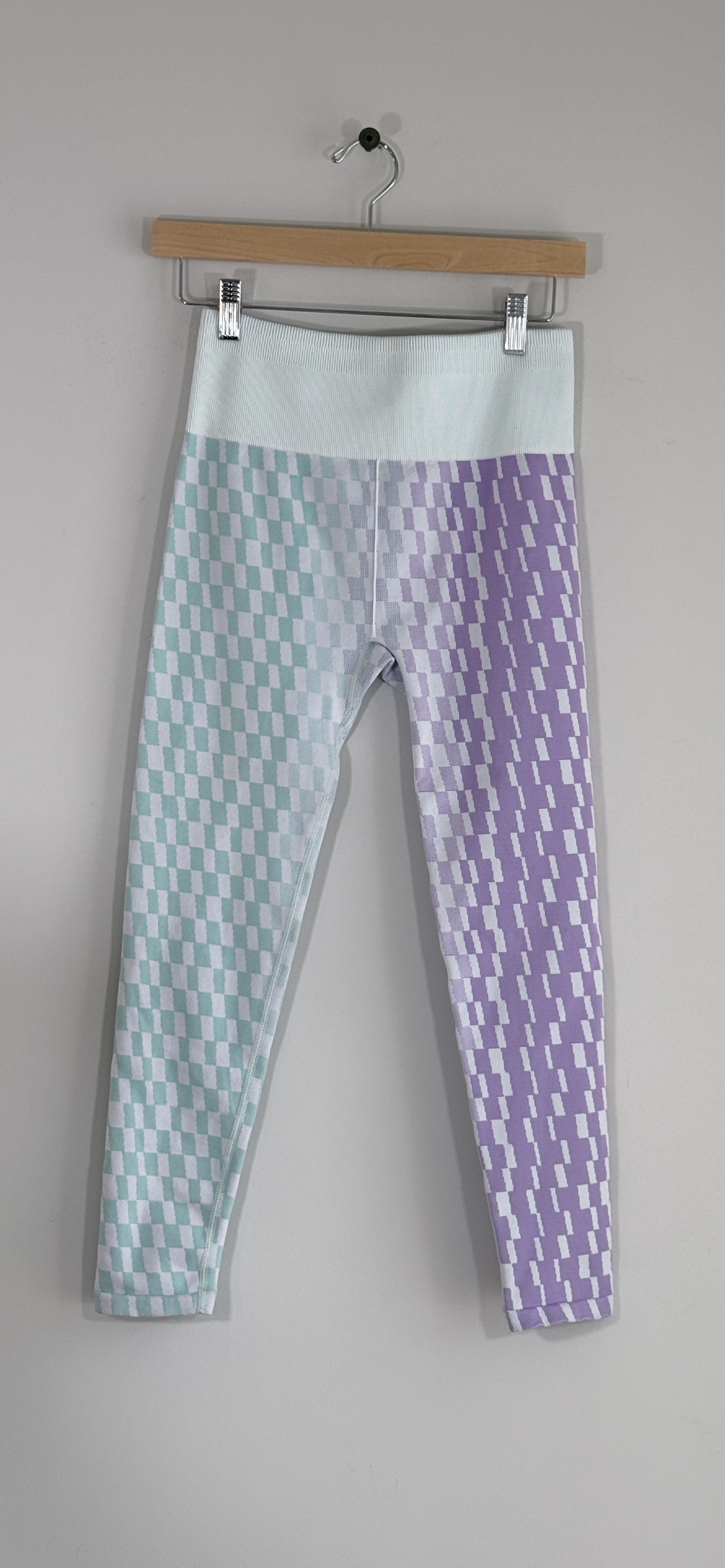 Fabletics High-Waisted Seamless Checkered 7/8 Leggings thumbnail 3