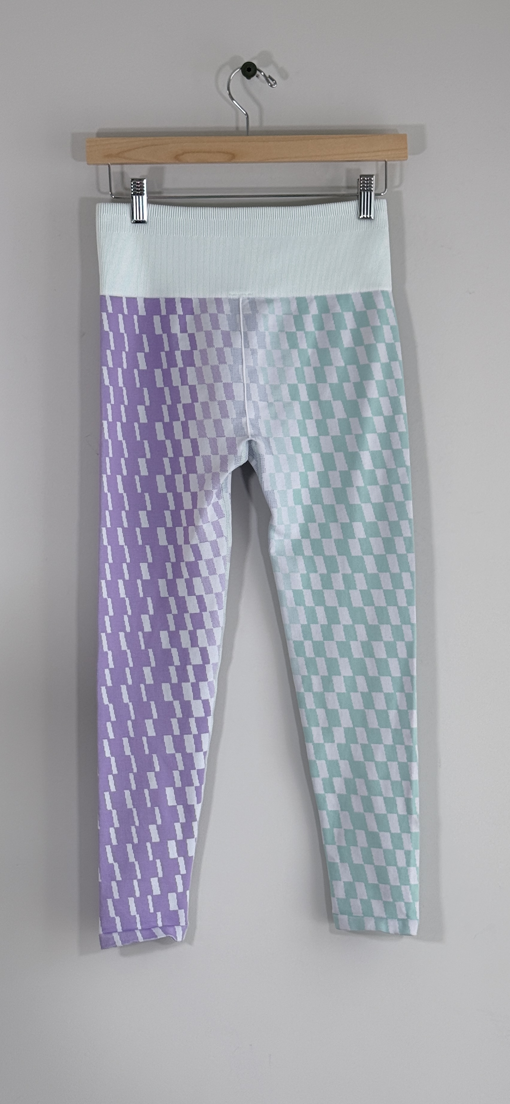 Fabletics High-Waisted Seamless Checkered 7/8 Leggings thumbnail 4