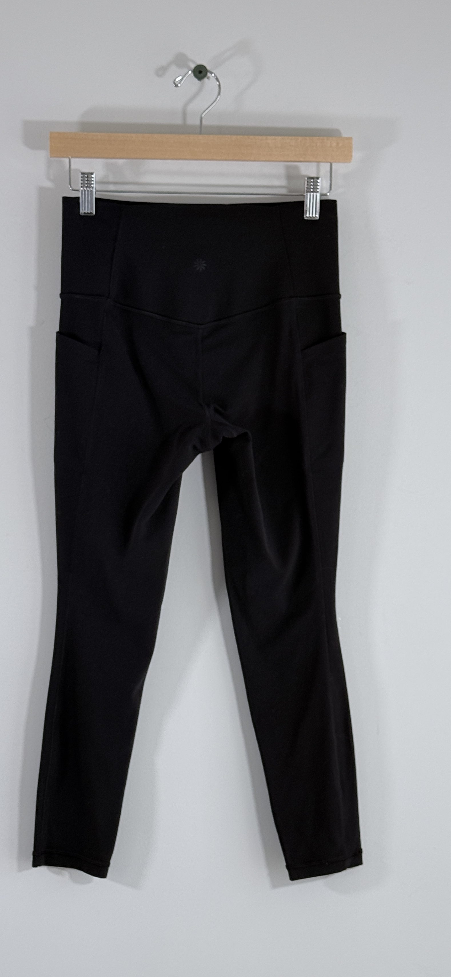 Athleta Salutation Stash High Rise Cropped Leggings thumbnail 3