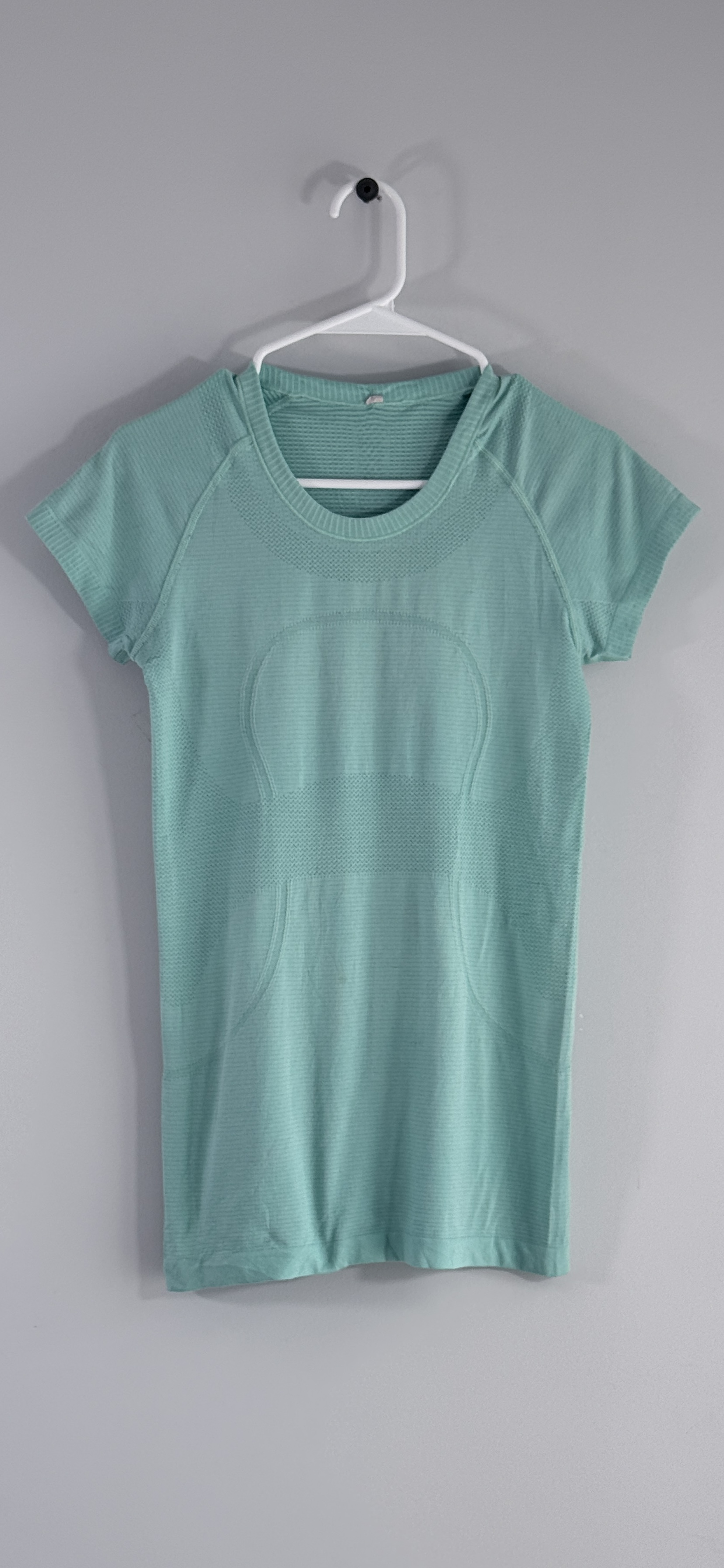 Lululemon Swiftly Tech Short Sleeve thumbnail 3