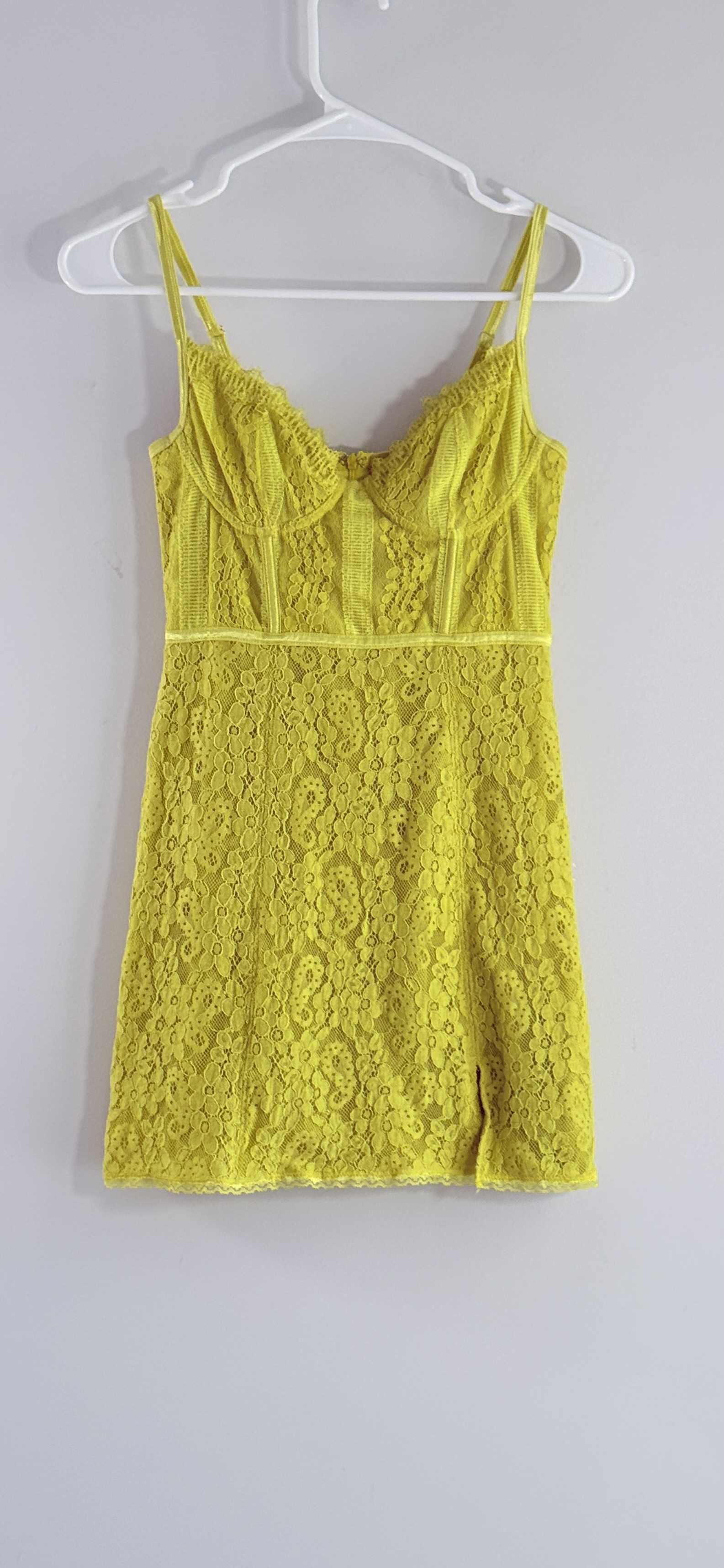 Urban Outfitters - Layla Lace Corset Mini Dress thumbnail 2
