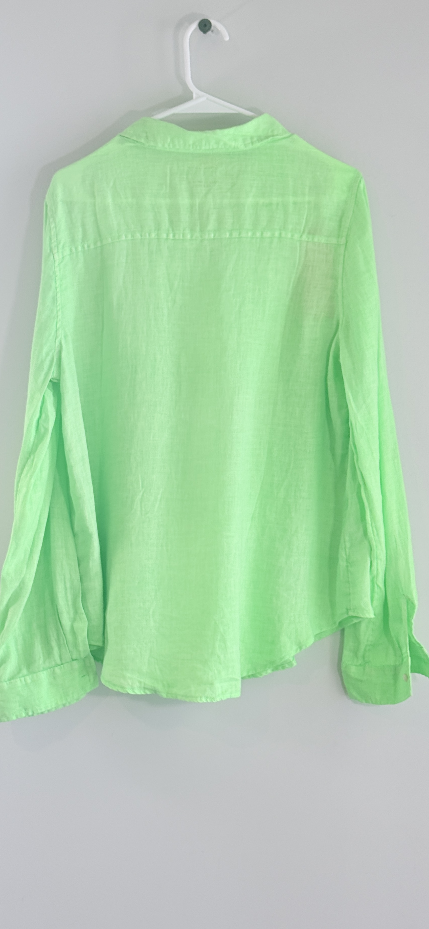 Lilly Pulitzer Sea View Linen Button Down Top thumbnail 3