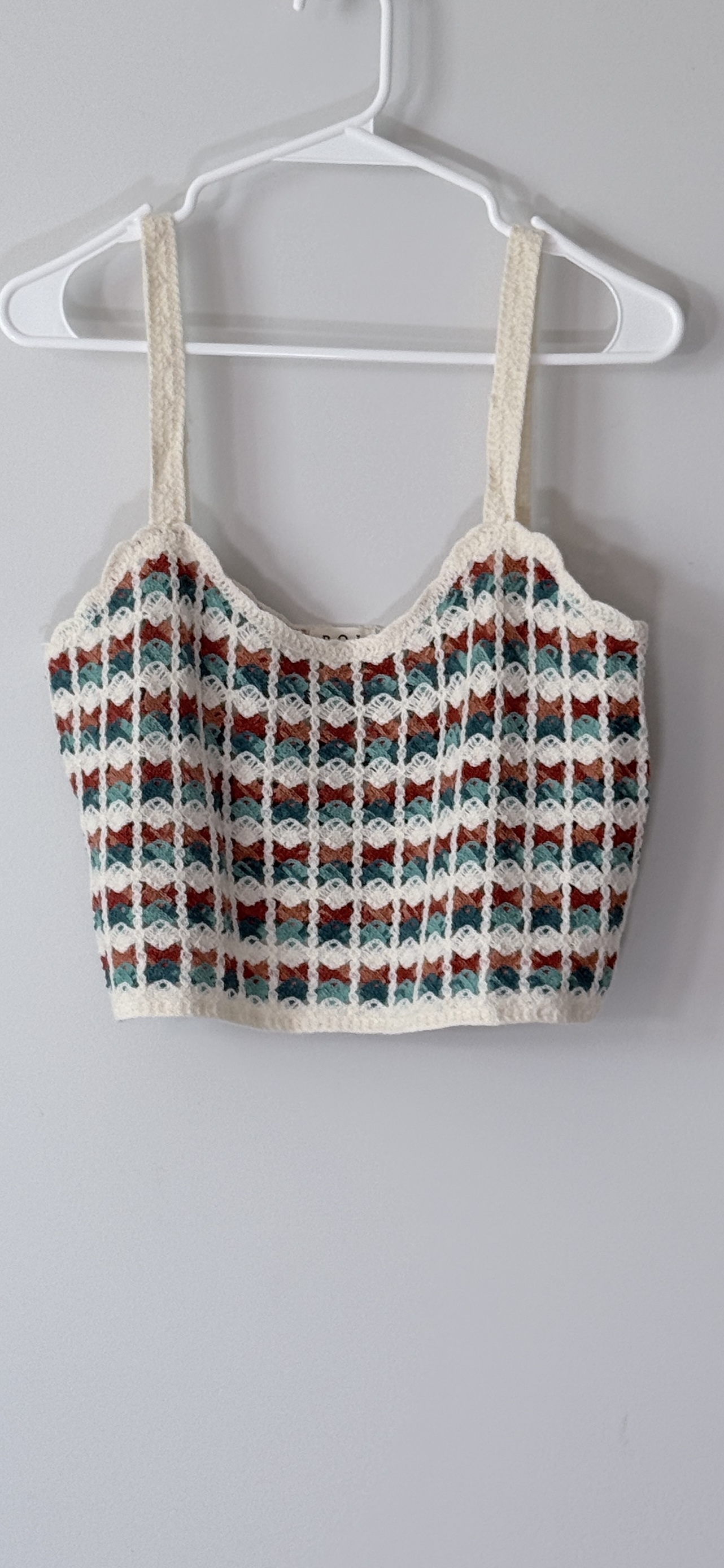 POL Cropped Crochet Cami with Scalloped Edge thumbnail 2