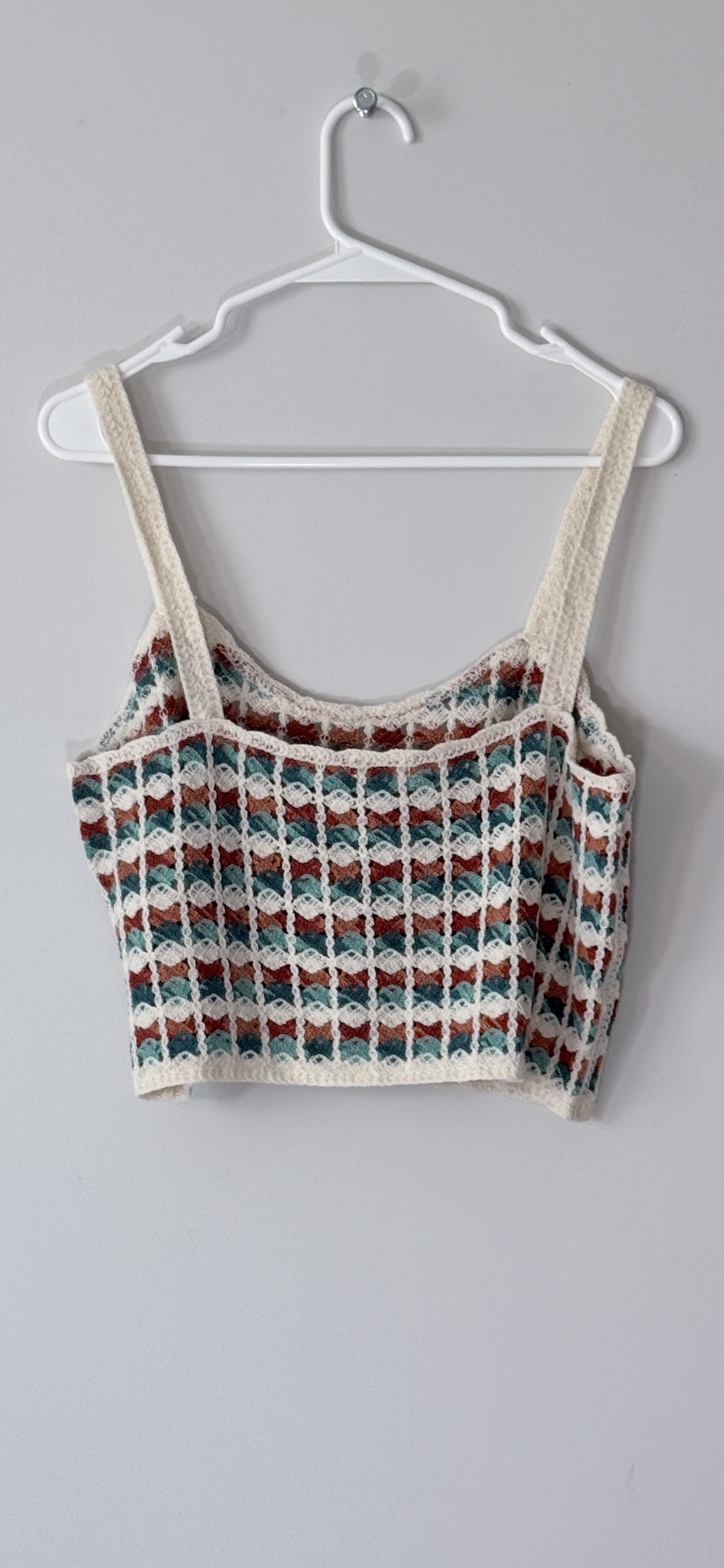 POL Cropped Crochet Cami with Scalloped Edge thumbnail 3