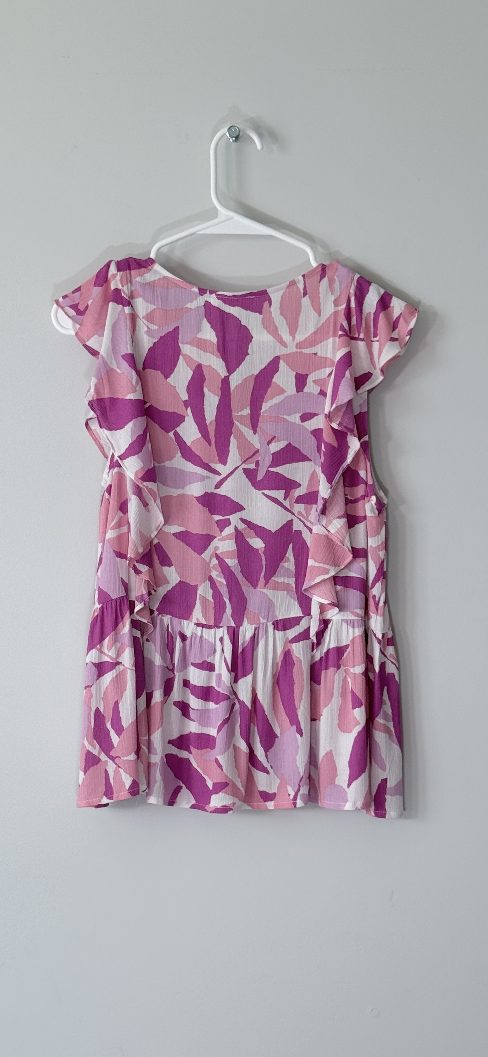 Emily Wonder Floral Cap Flutter Sleeve Peplum Top thumbnail 3