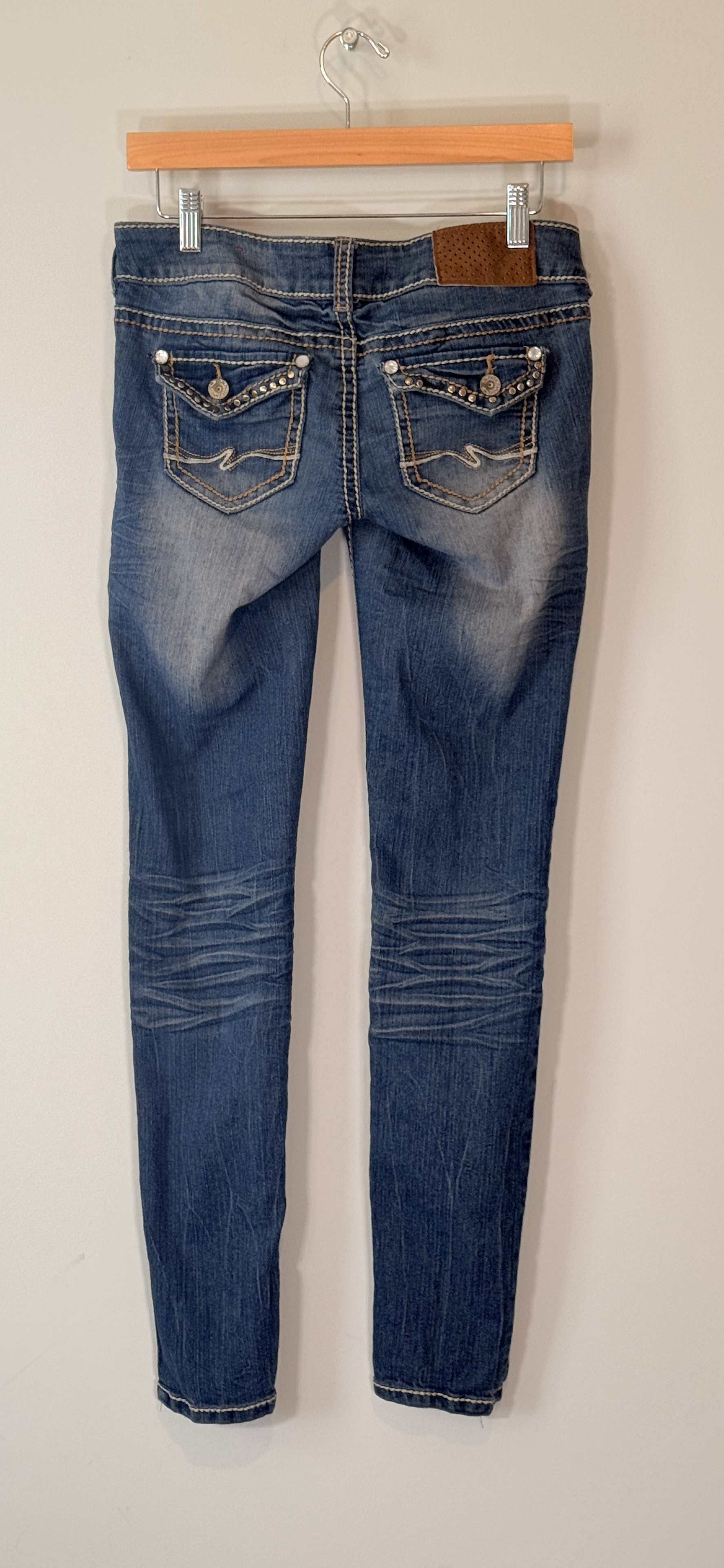 Almost Famous Low-Rise 3-Button Fly Distressed Skinny Jeans thumbnail 3