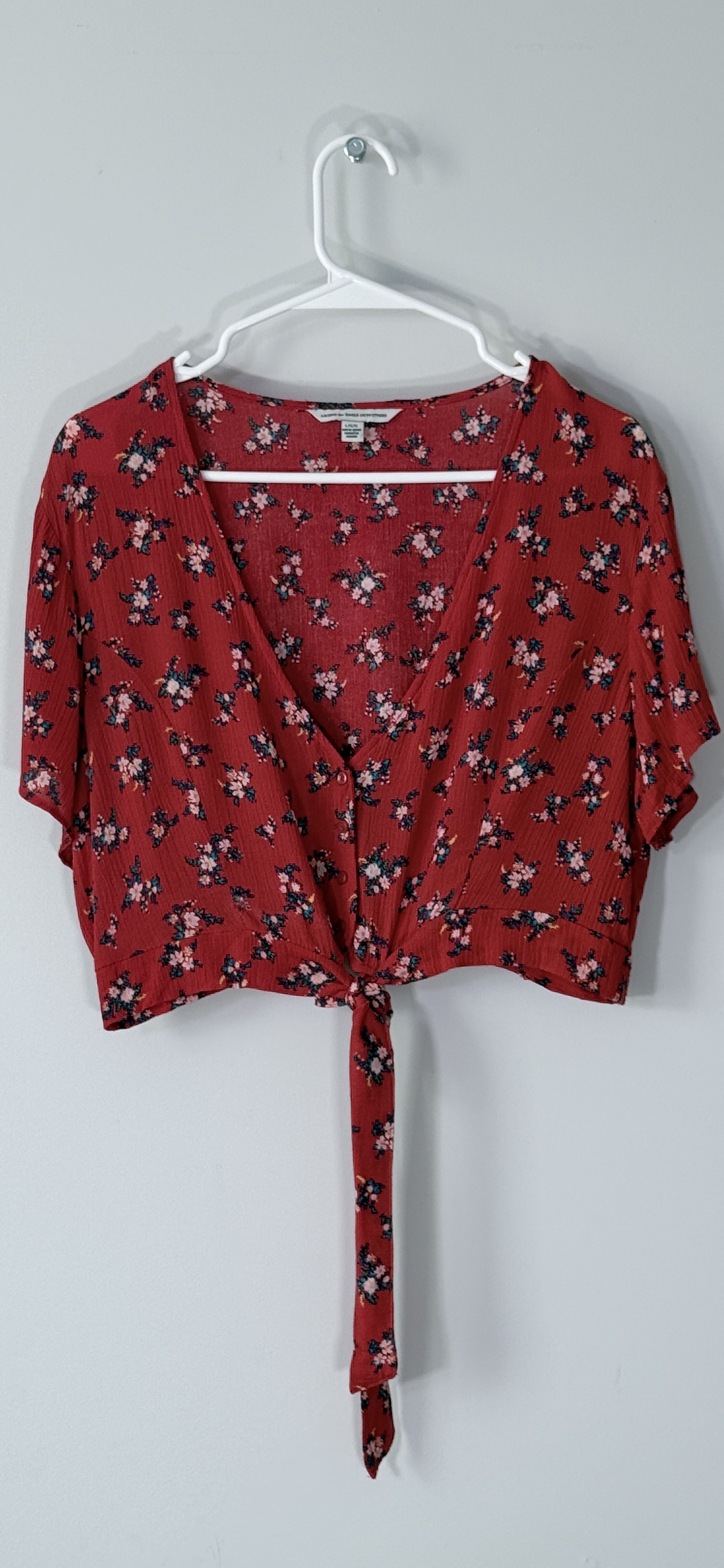 American Eagle Red Floral Tie-Front Crop Top thumbnail 3