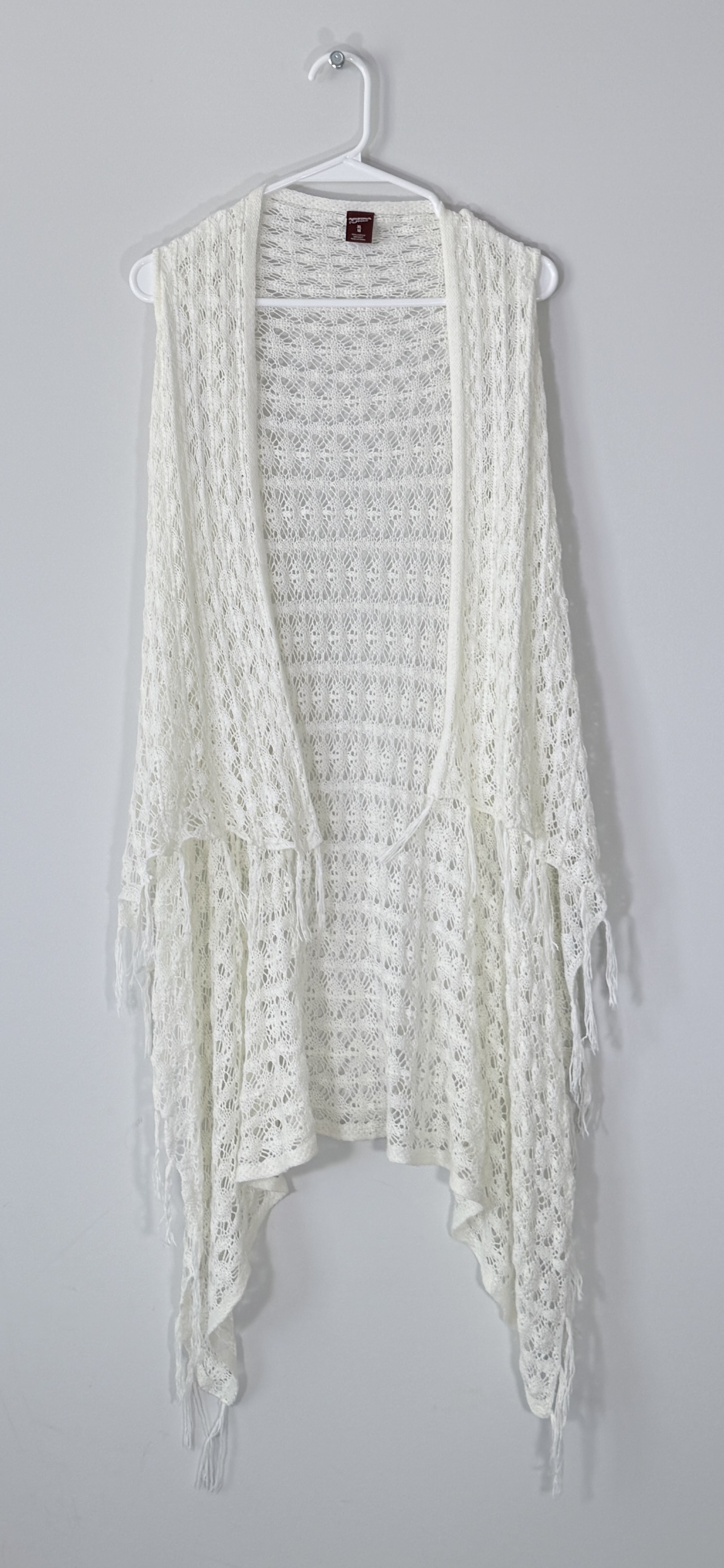 Arizona Jean Co. Boho Crochet Open-Front Fringe Vest Cardigan. thumbnail 2