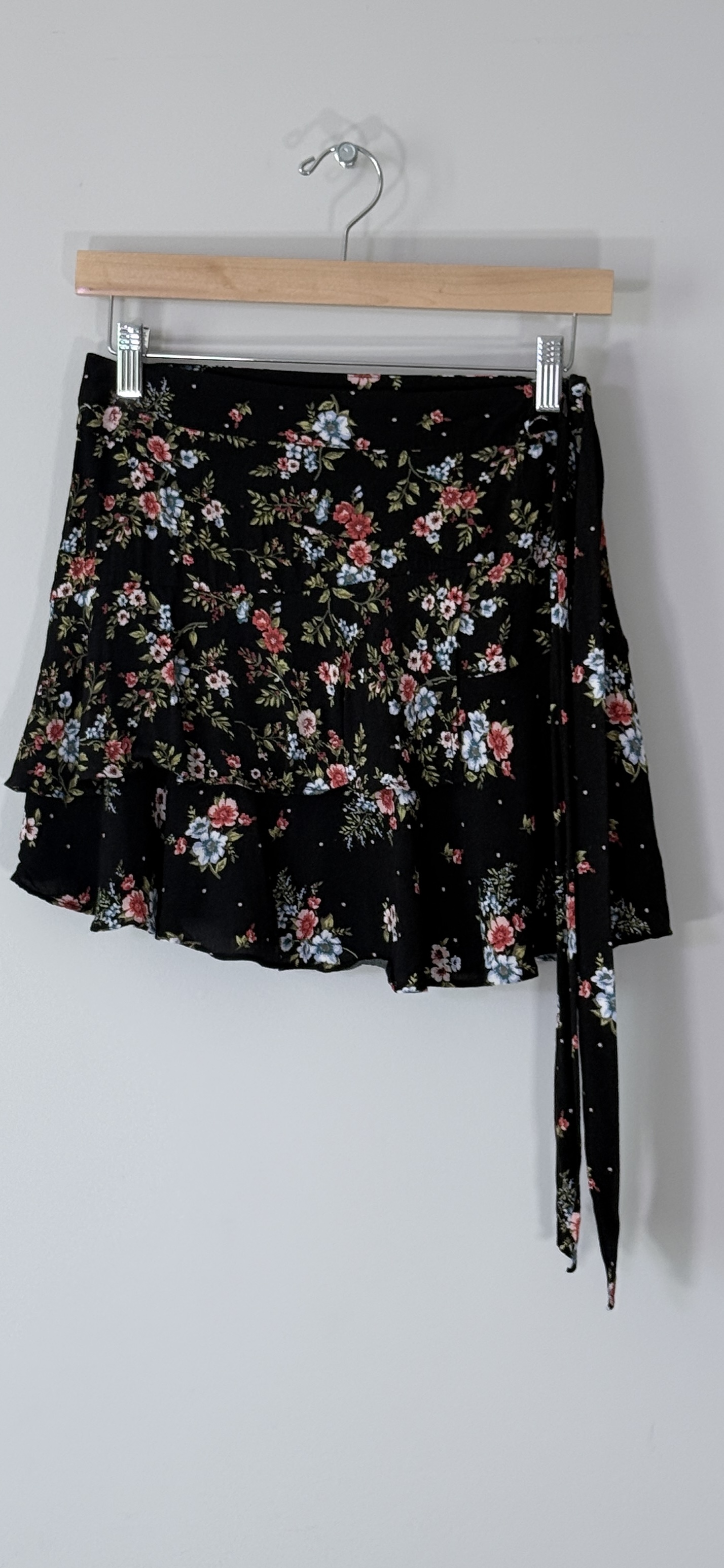 Forever 21 Black Ditsy Floral Ruffle Wrap Skirt thumbnail 2