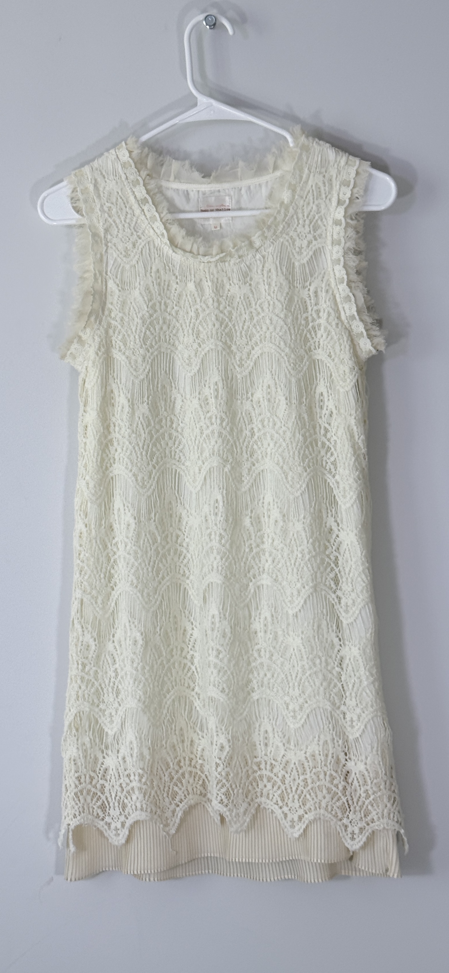 Deep or Shallow Tiered Wave Lace Sleeveless Mini Dress with Pleated Hem thumbnail 3