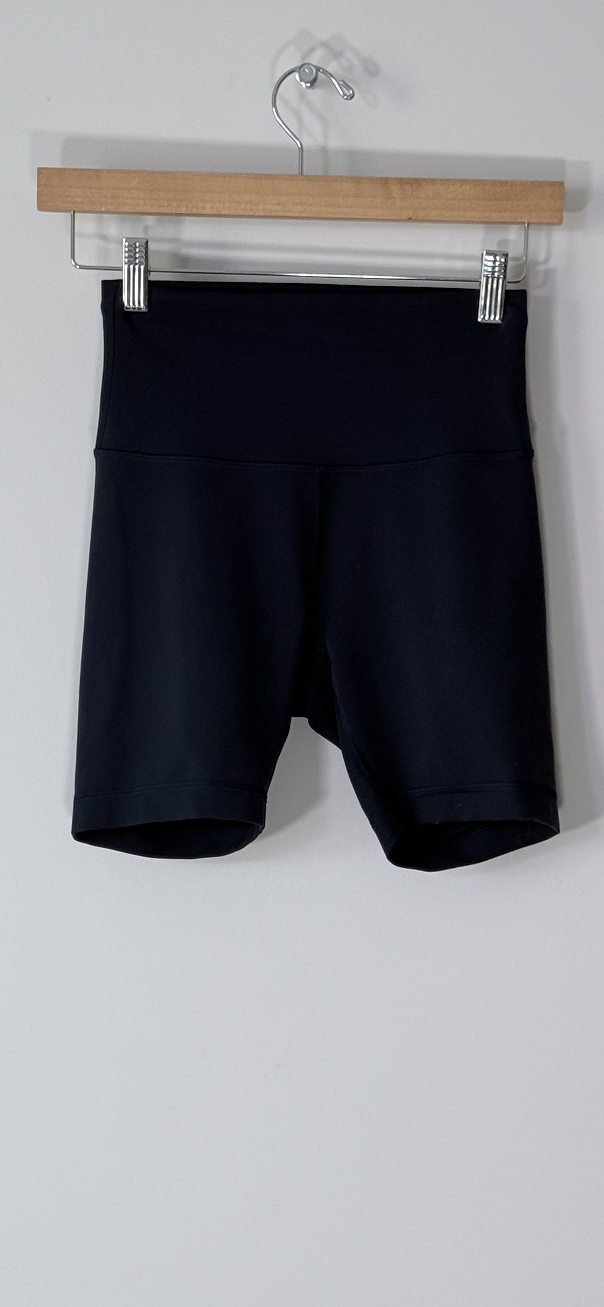 Lululemon Wunder Train High-Rise Shorts thumbnail 3