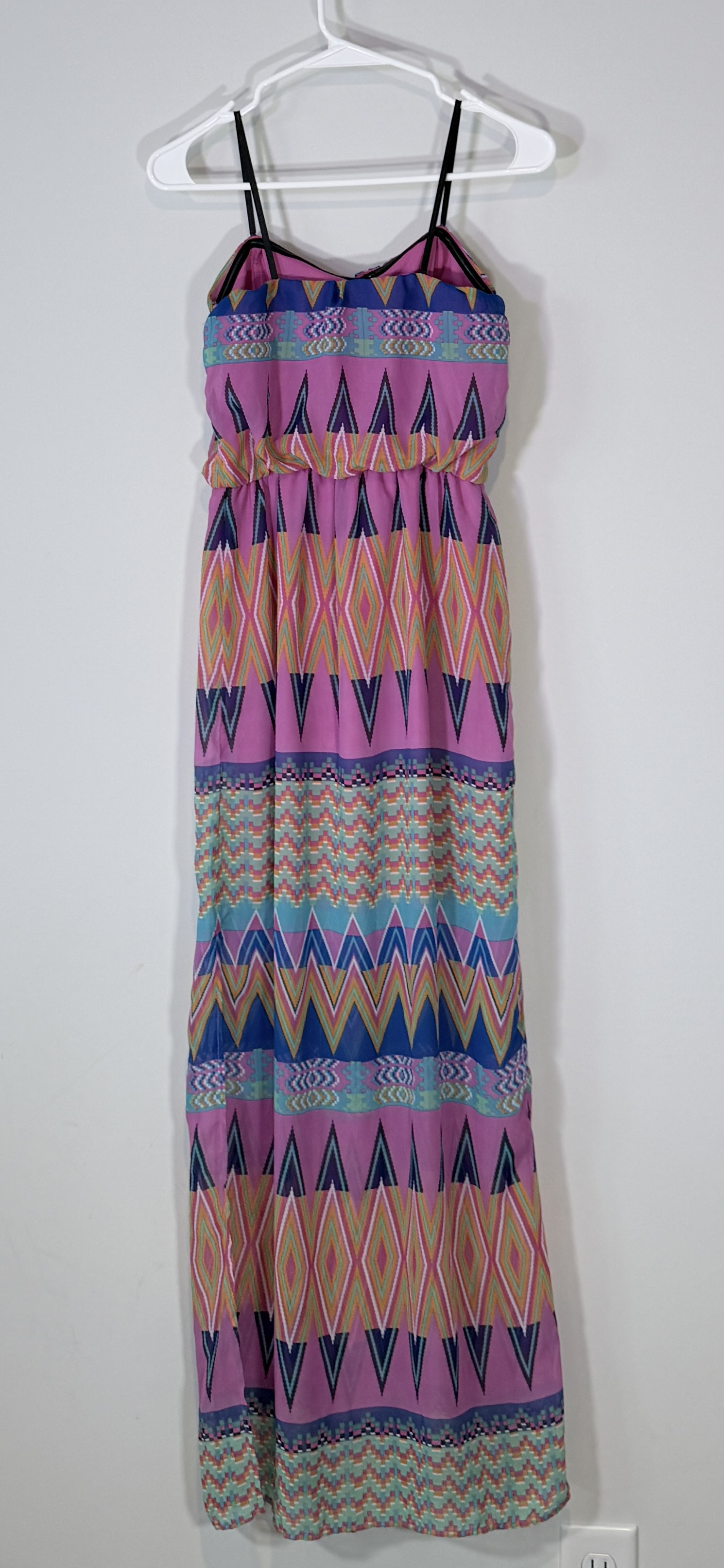 City Triangles Maxi Dress Blue Pink Geo Print thumbnail 4