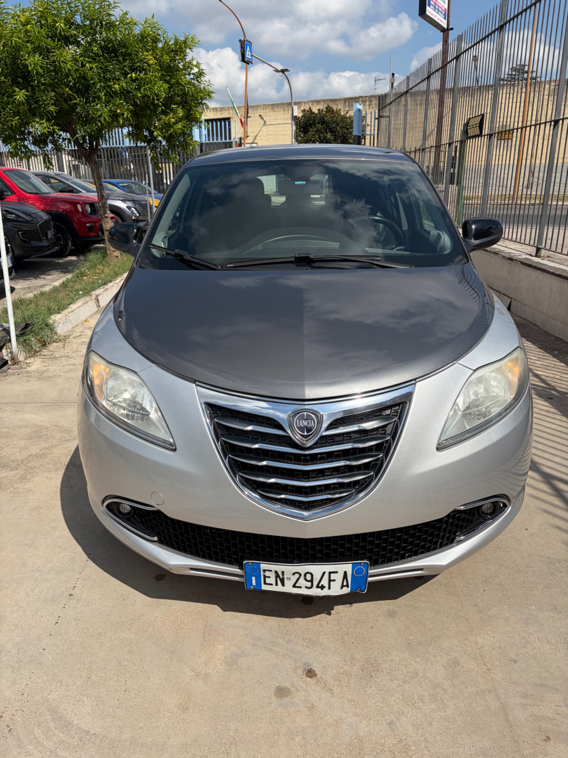 lancia Ypsilon