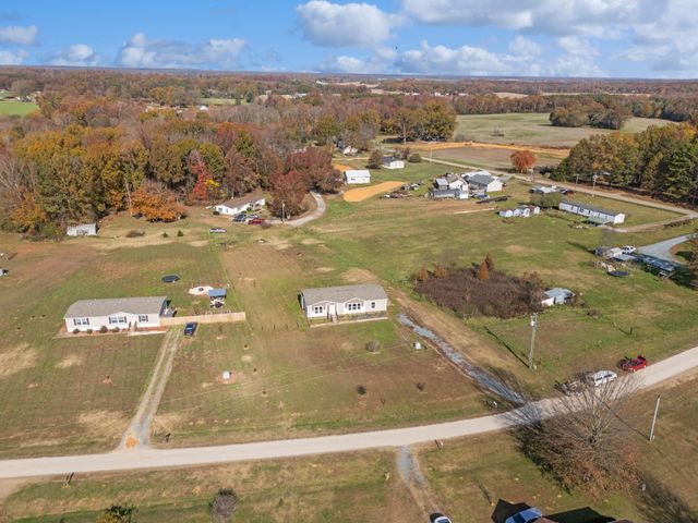 104 Myers Ln-04