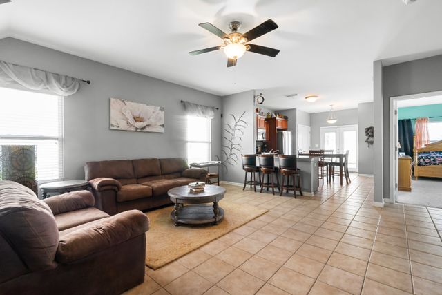 5177 Crystal Lakes Dr-10