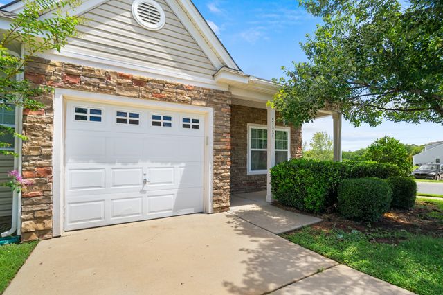 5177 Crystal Lakes Dr-4