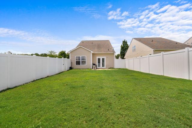 5177 Crystal Lakes Dr-7