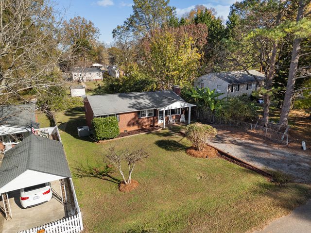 521 E Ohio Ave-01