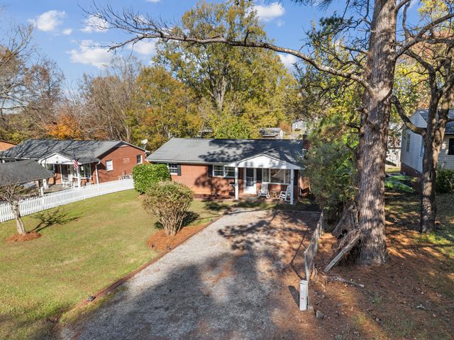 521 E Ohio Ave-04
