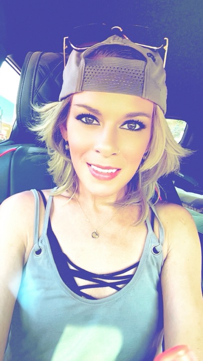 LuviFans profile picture for @elaine
