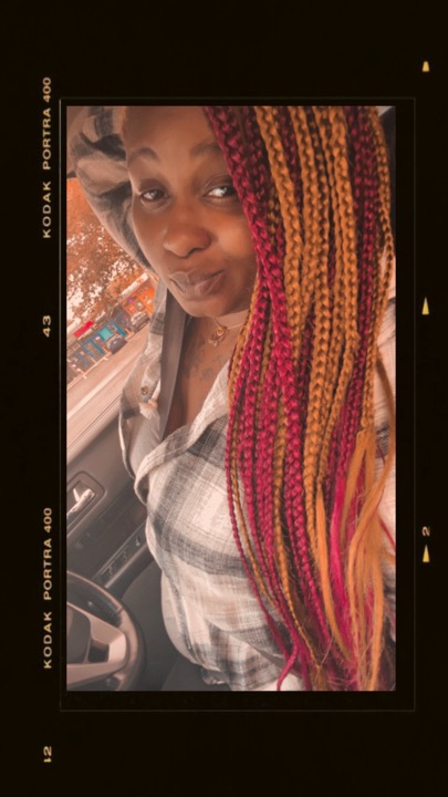 LuviFans profile picture for @strawberries