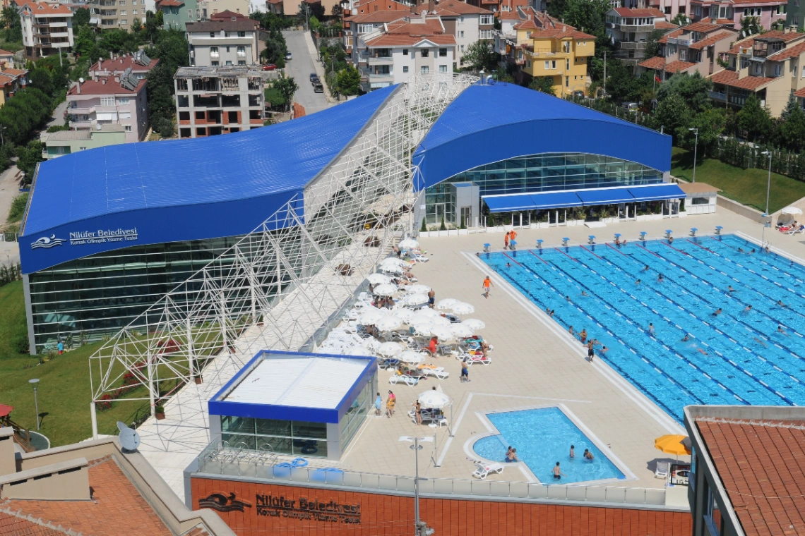 Konak Olimpik Yüzme Havuzu Tesisi
