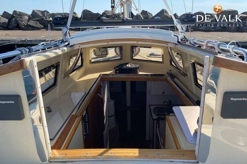 Thumbnail 4 of 2018 OVERSEAS 394