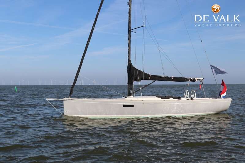 Thumbnail 3 of 2015 SAFFIER SE 33 UD