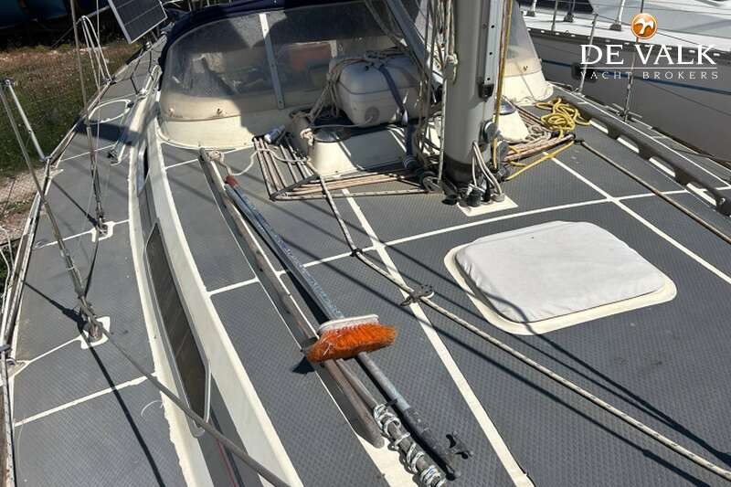 Thumbnail 3 of 1988 WESTERLY OCEANLORD 41