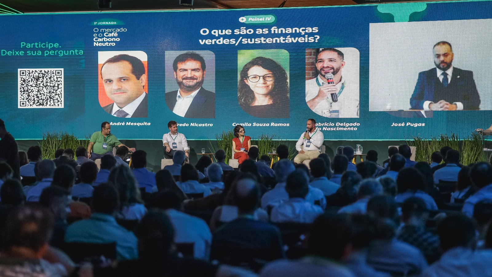 Evento de referência na cafeicultura reúne lideranças globais do setor em Monte Carmelo