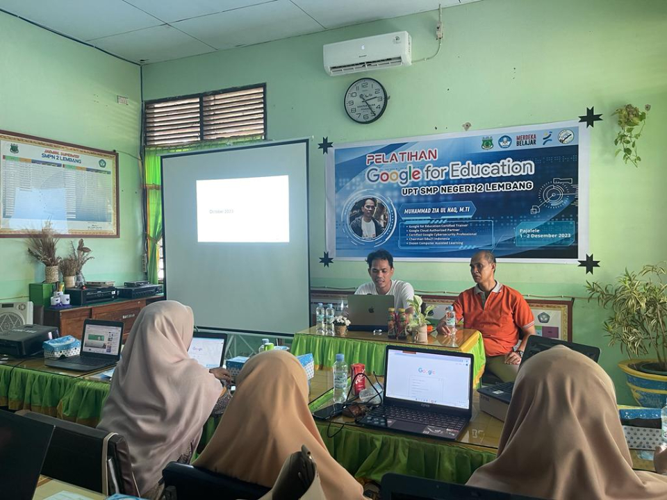 Melatih Guru Transformasi Digital dengan GWSFE