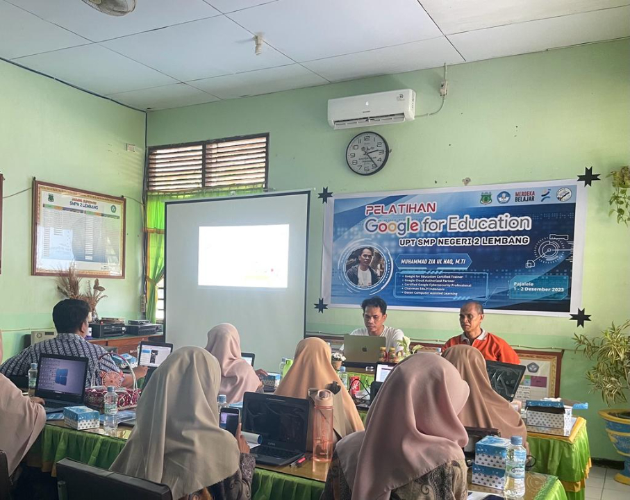 Melatih Guru Transformasi Digital dengan GWSFE
