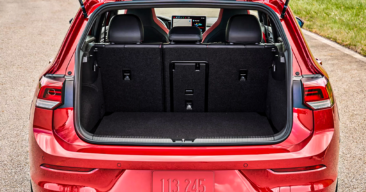 Volkswagen Golf GTI 2025 image 2