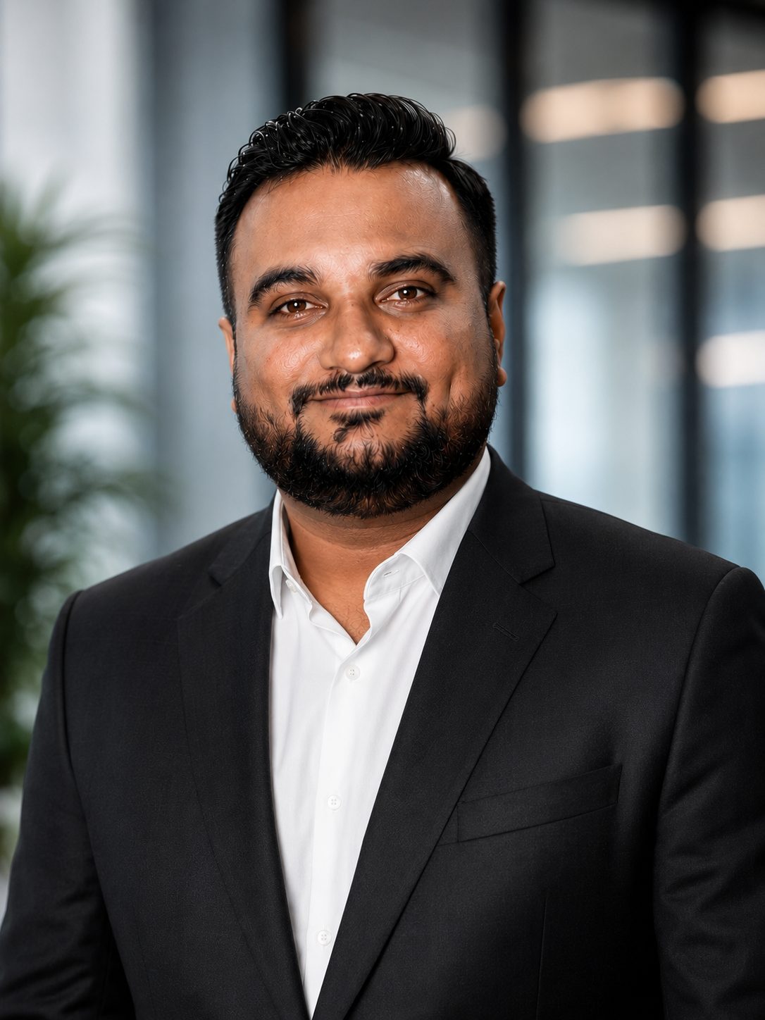 Nikunj Sathwara – Founder & CEO