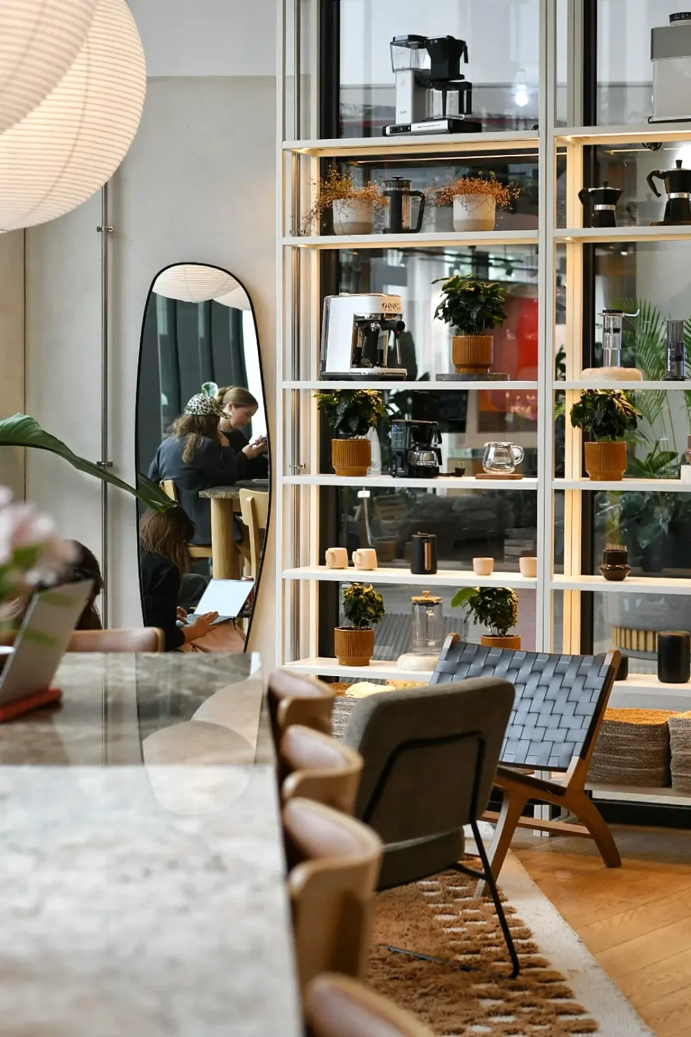 Coffeedesk The Form Pańska 97 – zdjęcie