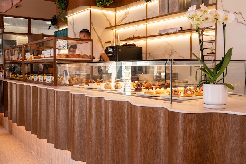 HELEN Family Bakers