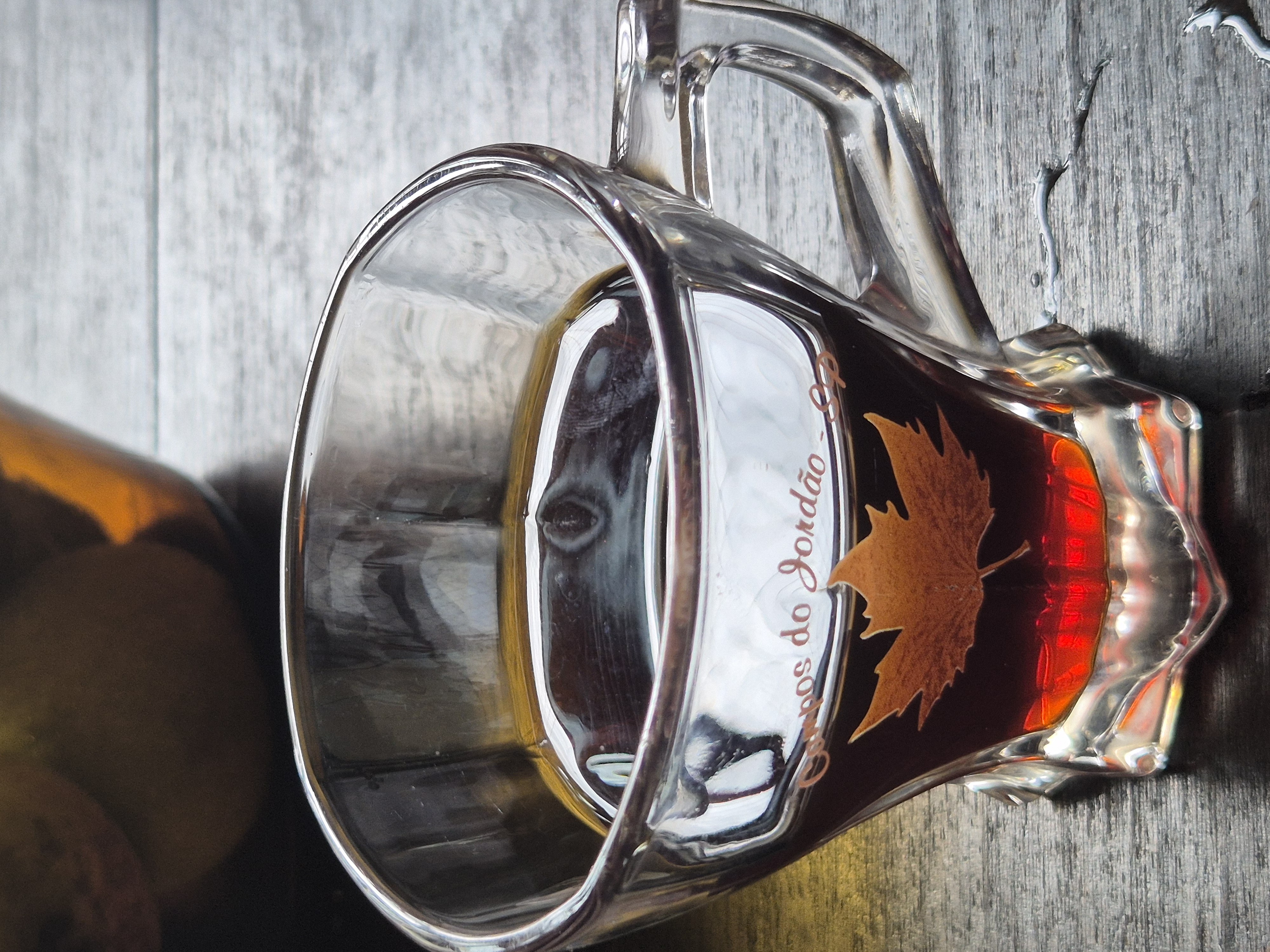 Manhã acompanhada de café, são as melhores manhãs. O dia começa bem!