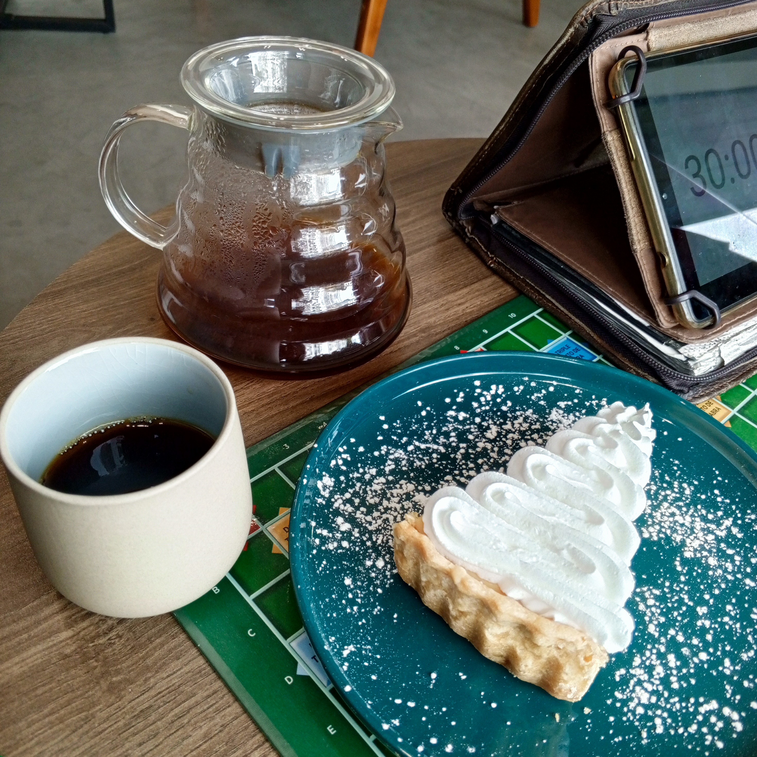 Perfect pairing with a lemon pie and Scrabble. The graham crust goes well with the coffee's chocolate notes; same affinity applies to its citrusy character and the pie's filling.