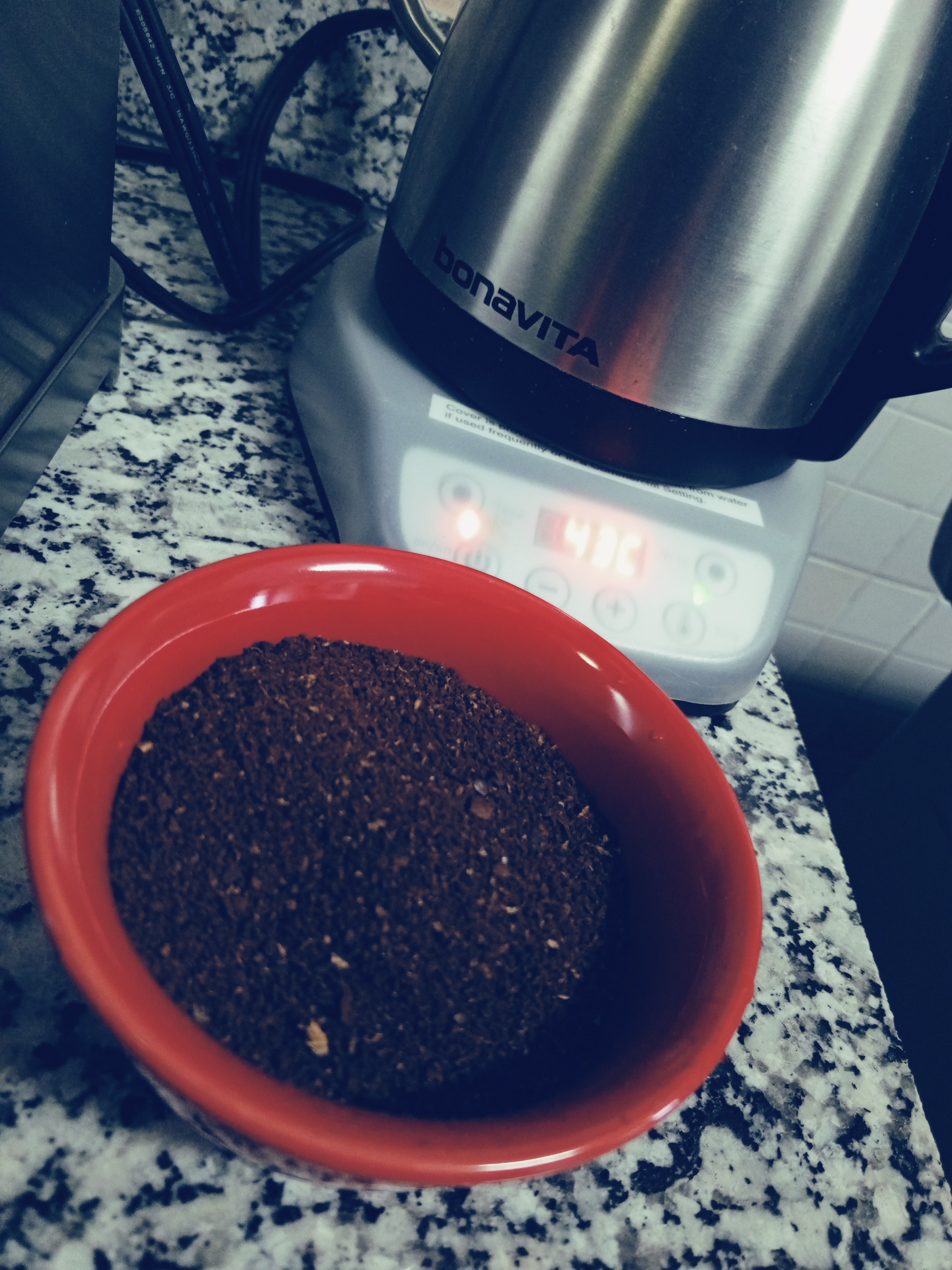 So I made a blend of two blends, one medium and the other dark roast...
Next experiment.