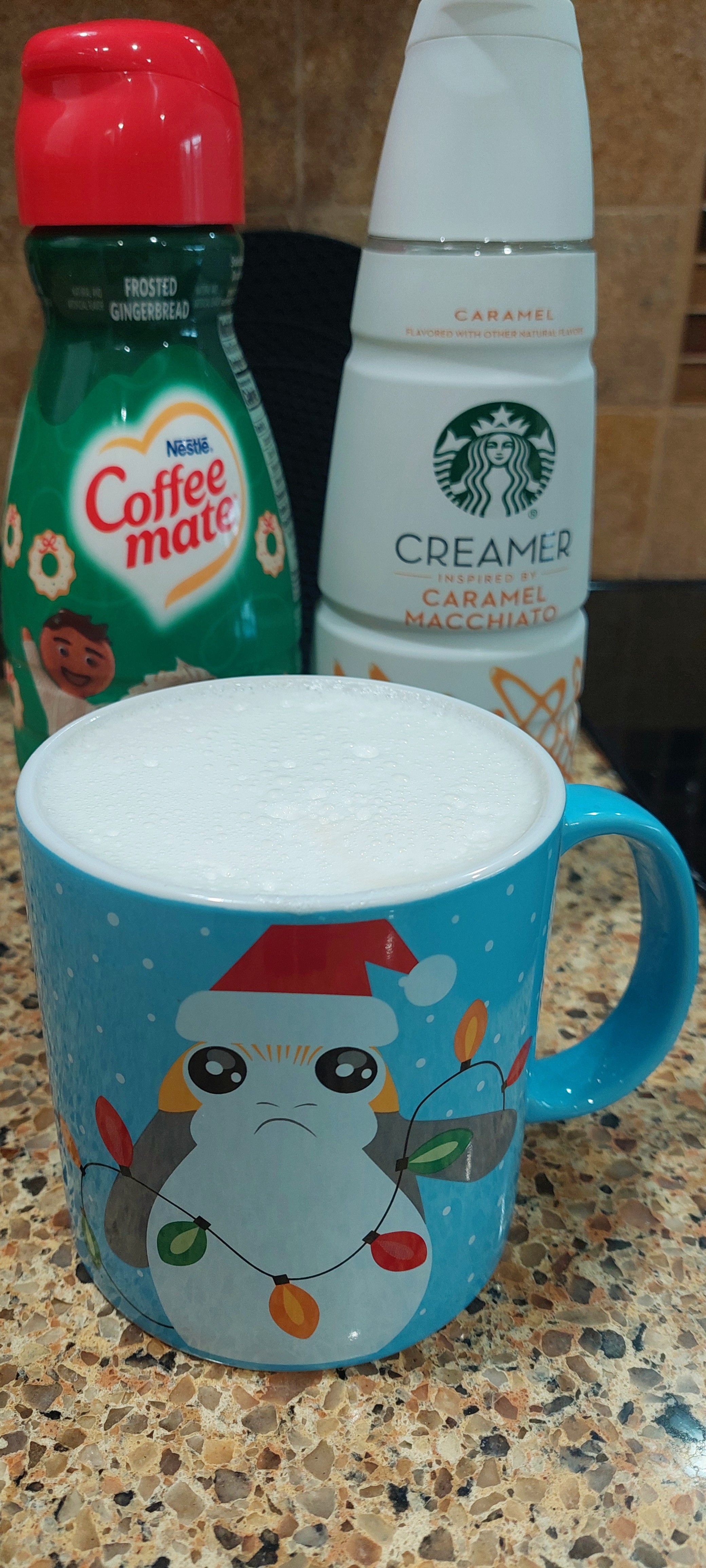 🎄☕️Don Francisco's Butterscotch Toffee with
Frosted Gingerbread-Caramel Macchiato Foam☕️
Yum! 😋 (50/50 mix of the foam flavors)