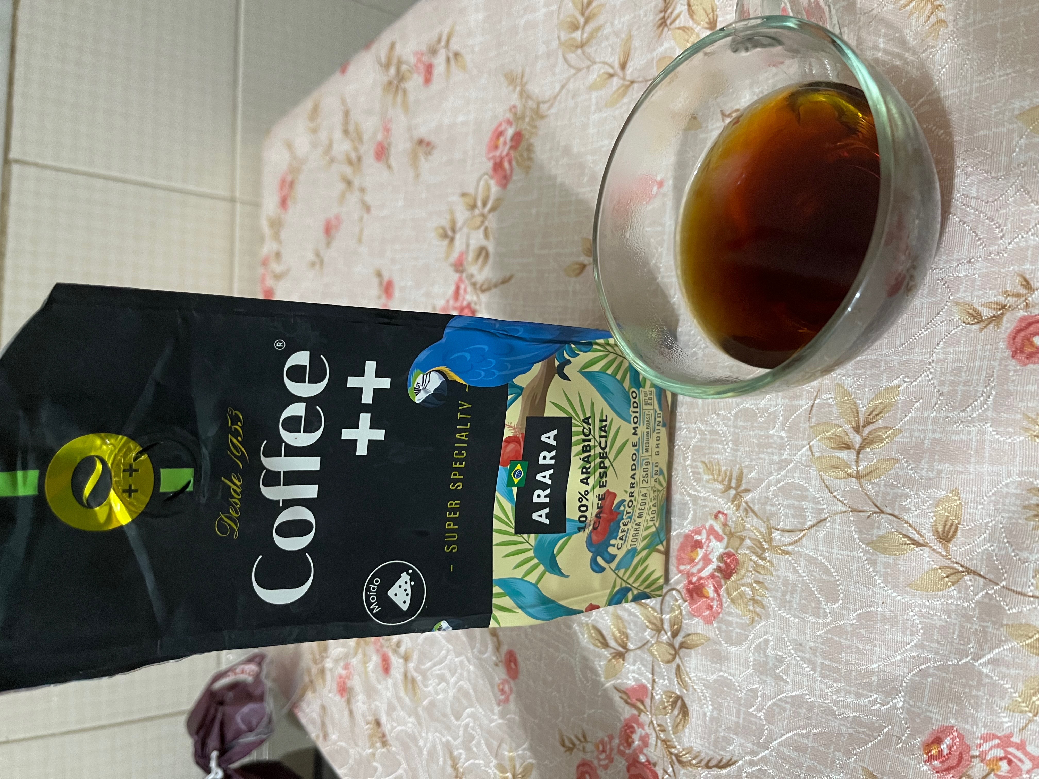 Mto bom café. Doçura marcante no aroma e no sabor. Fiz na proporção de 6g/100mL. 